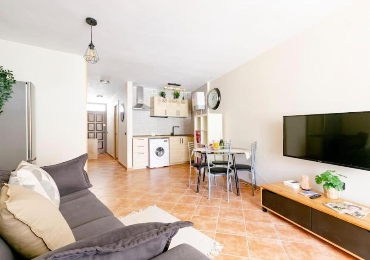 Cosy Apartment In Los Cristianos 5Min To The Ocean Εξωτερικό φωτογραφία