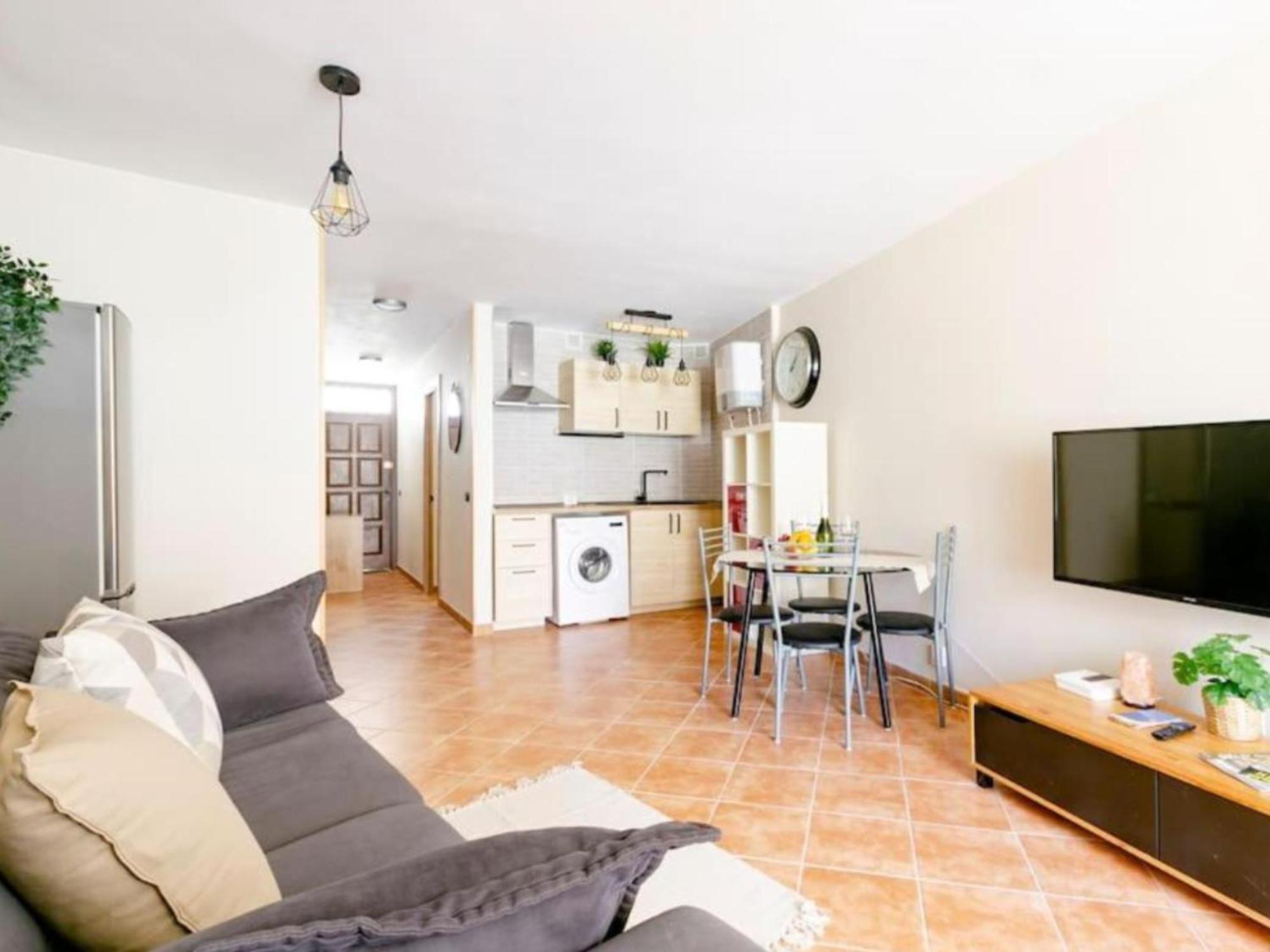 Cosy Apartment In Los Cristianos 5Min To The Ocean Εξωτερικό φωτογραφία